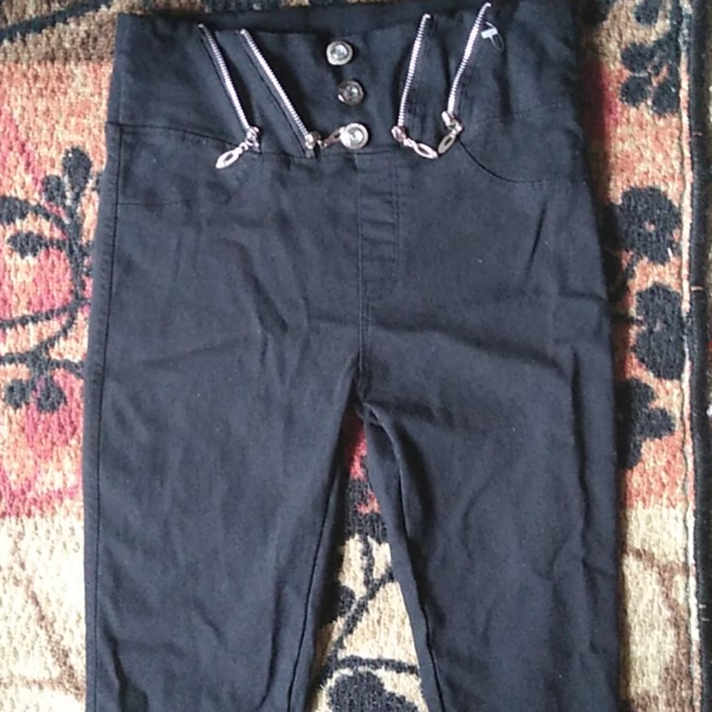 Pants - Picture 2 of 3